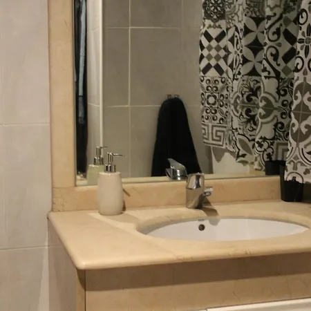 Διαμέρισμα Duplex Amplio,parking Wifi, 2 Terrazas, Bien Conectado Con Playas, Zona Segura Βίγκο