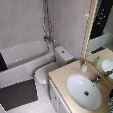 Duplex Amplio,parking Wifi, 2 Terrazas, Bien Conectado Con Playas, Zona Segura Διαμέρισμα Βίγκο